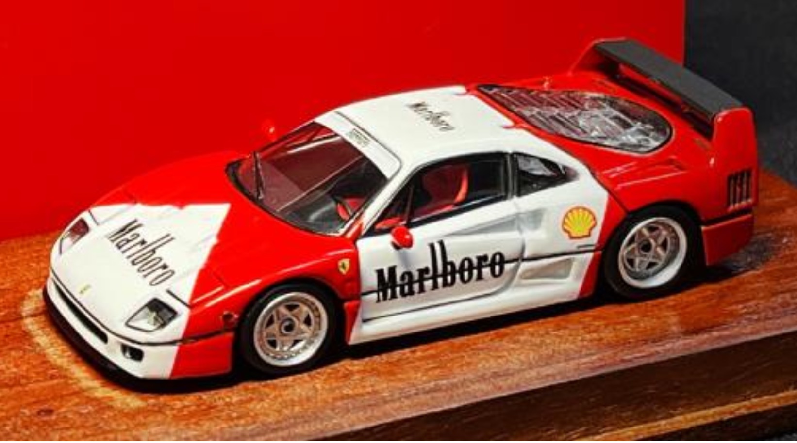予約] PGM (Private goods model) 1/64 フェラーリ F40 マルボロ
