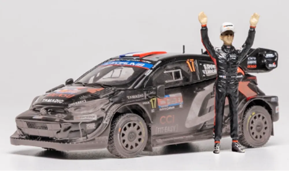 [予約] イクソ 1/43 トヨタ GRヤリス ラリー1 2025 ラリーチリ ウィナー No.17 S.オジエ / V.ランダイス フィギュア付き 汚れ仕様 RAM1000LM1