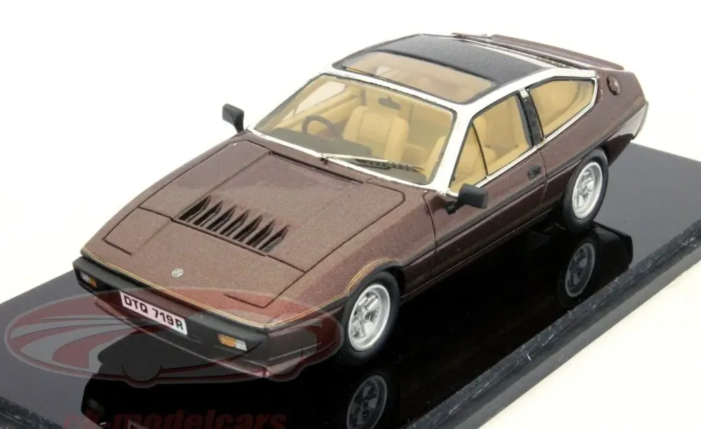 スパーク 1/43 ロータス エクラ S2 1980 ブラウンメタリック　S2220