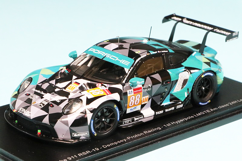 スパーク 1/43 ポルシェ 911 RSR-19 ルマン 24h 2021 No.88　S8272