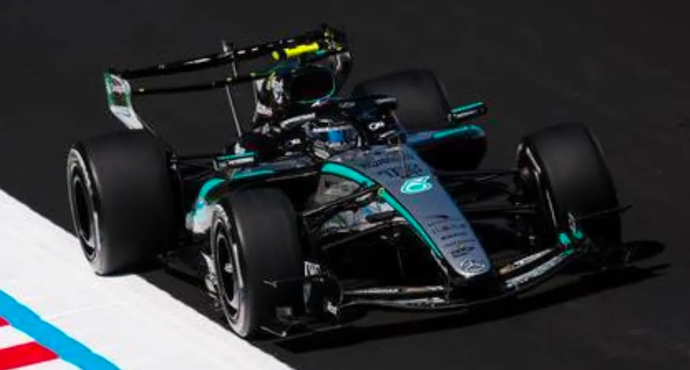 [予約] スパーク 1/43 メルセデス-AMG ペトロナス F1チーム W17 No.12 ウィナー 日本GP 2026 キミ・アントネッリ ポージングフィギュア付き　S9365