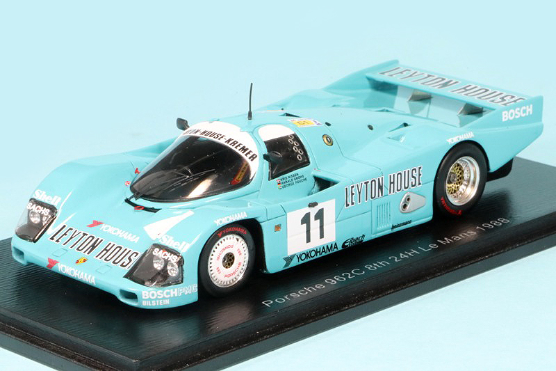 スパーク 1/43 ポルシェ 962C #27 500km Sugo 1990 : 寝具