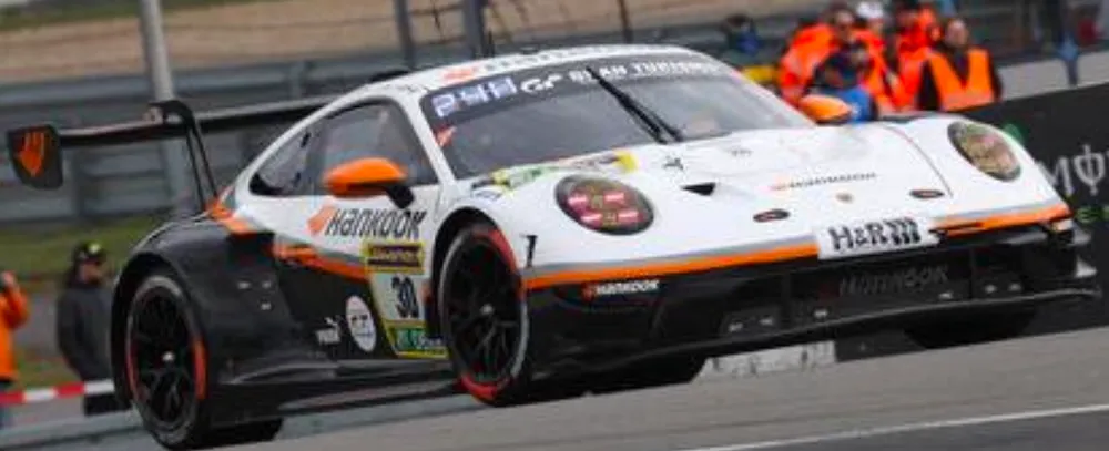 [予約] スパーク 1/43 ポルシェ 911 GT3 R (992) Evo26 No.30 Hankook Competition 24H ニュルブルクリンク 2026 J. キム - R. ブラインス - S. チョ - M. ゼーフリート　SG1058
