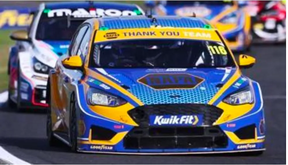 [予約] スパーク 1/43 NAPA Racing UK No.116 フォード フォーカス BTCC チャンピオン 2023 A.サットン UK043
