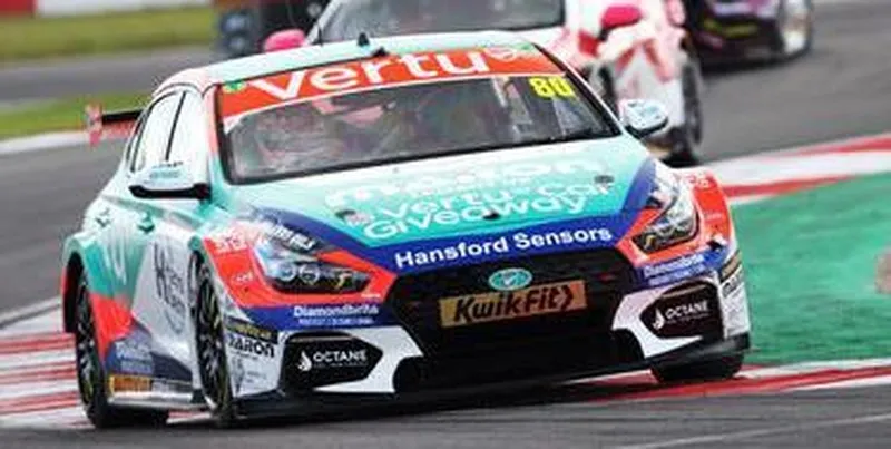 [予約] スパーク 1/43 チーム ヴェルトゥ No.80 ヒュンダイ i30N ファストバック BTCC 2026 トム・イングラム　UK055