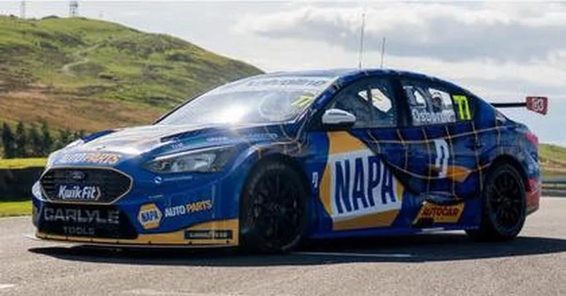 [予約] スパーク1/43 NAPAレーシングUK No.77 フォード フォーカス チタニウム BTCC ノックヒル レース・アゲインスト・デメンチア サム・オズボーン　UK076