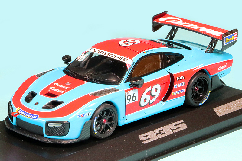 ポルシェ特注ミニチャンプス 1/43 ポルシェ 935 auf Basis GT2 RS "Carrera"　WAP0209520M0CR