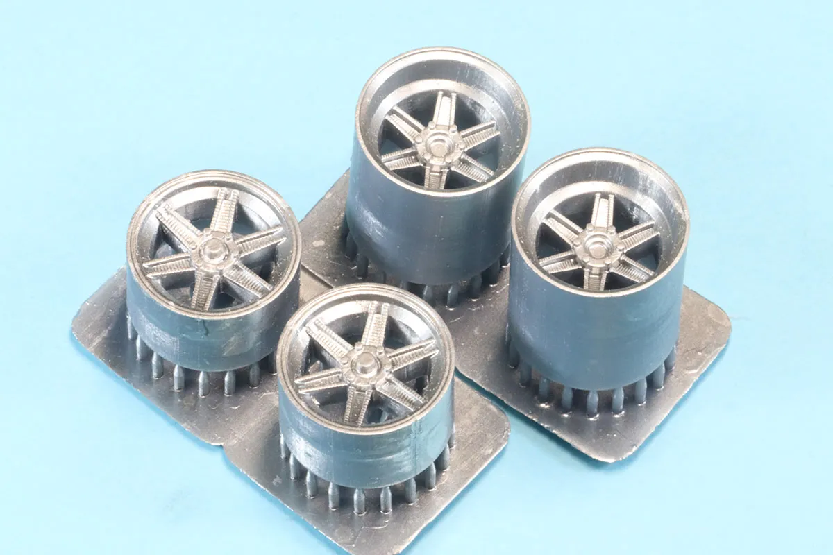 [予約] Wheel Mania(ホイールマニア) 1/24 15インチ Gr.7用 ホイールセット ローラT70 シルバー塗装済み　WM-P011