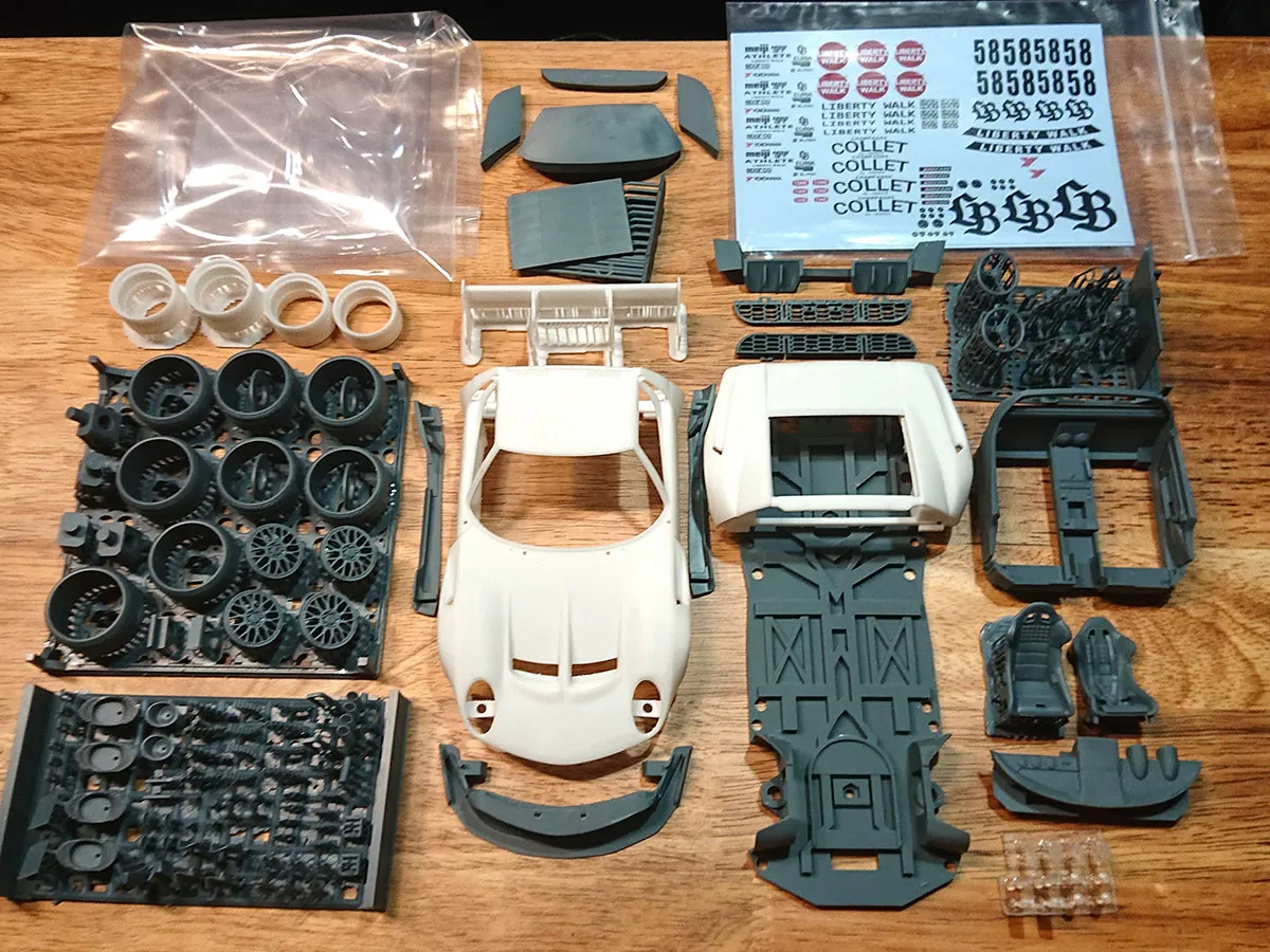 ミニカー yu yuyuSuSuデザイン 1/24 3Dプリントキット LB ワークス ランボルギーニ