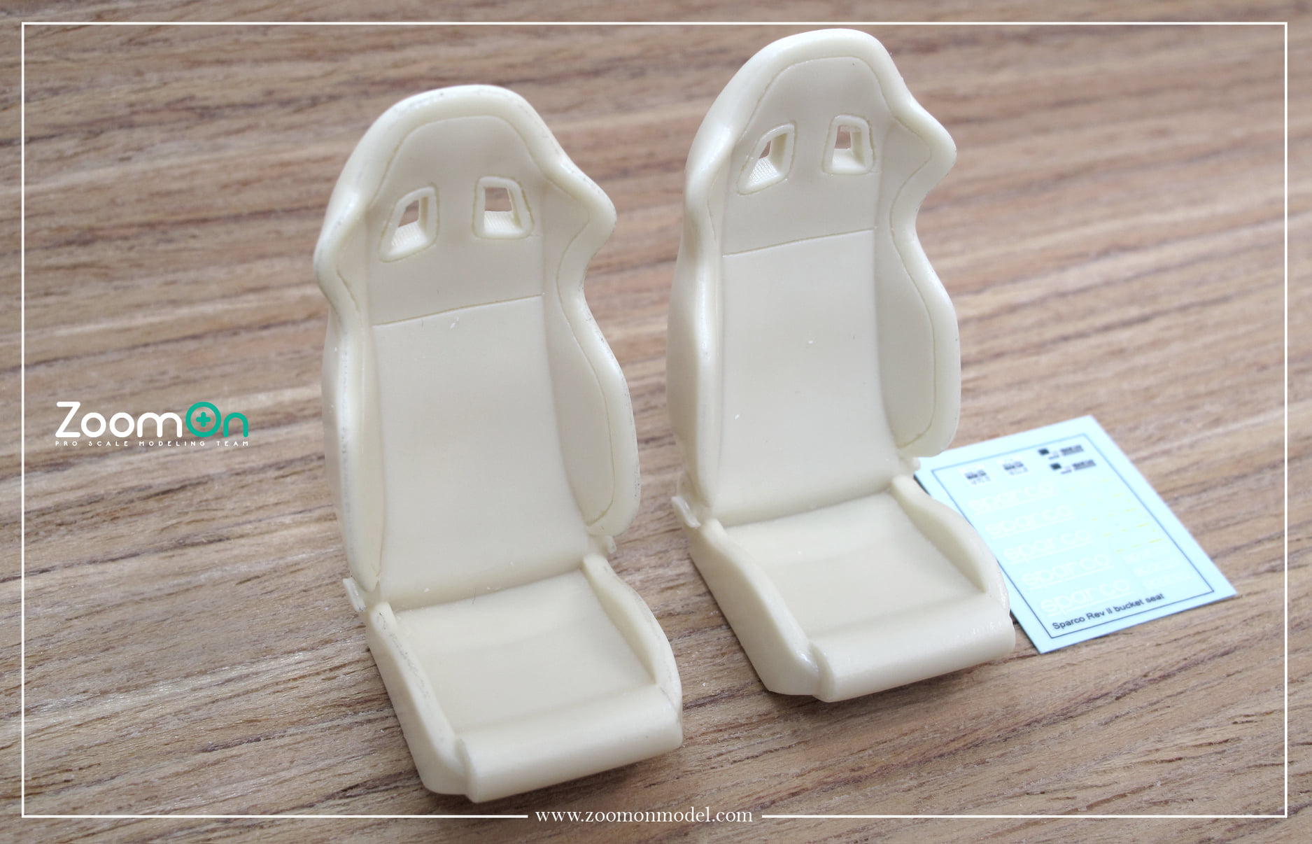 ZoomOn 1/24 スパルト R100 スポーツバケットシート Z104