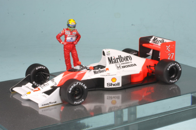 美品 1/43 マクラーレンMP4/5 佐藤琢磨 TSコレクション マルボロ仕様 美品 1/43 マクラーレンMP4/5 佐藤琢磨 TSコレクション マルボロ