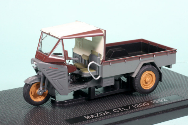 44110 - エブロ 1/43 マツダ CTL/1200 1952 (幌有り) グレー/ブラウン  
