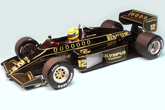 540851812 - ミニチャンプス 1/18 ロータス ルノー 97T 1985 A.セナ 