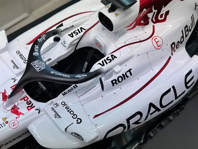 スパーク 1/8 レッドブル RB21 日本GP 2025 M.フェルスタッペン ポール
