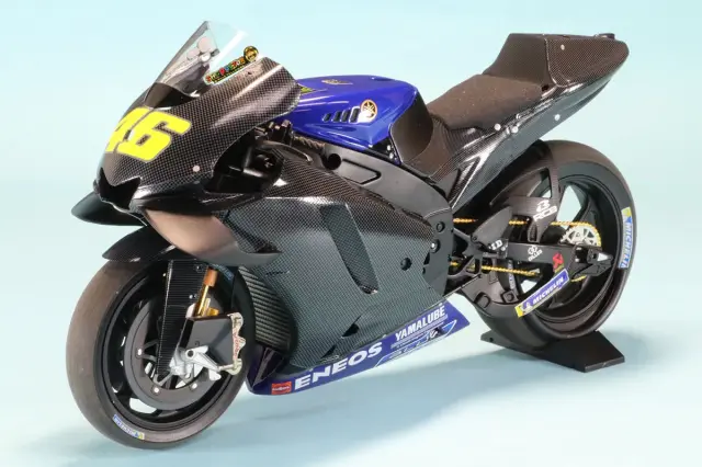 ミニチャンプス 1/12 ヤマハ YZR-M1 "MONSTER ENERGY YAMAHA MOTOGP" バレンティーノ・ロッシ ブルノ テスト　122203946