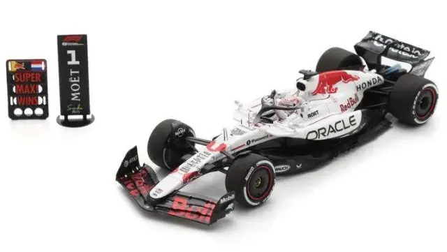 [再生産予約] スパーク 1/12 レッドブル レーシング RB21 No.1 オラクル レッドブル レーシング ウィナー 日本GP 2025 マックス・フェルスタッペン　12S054