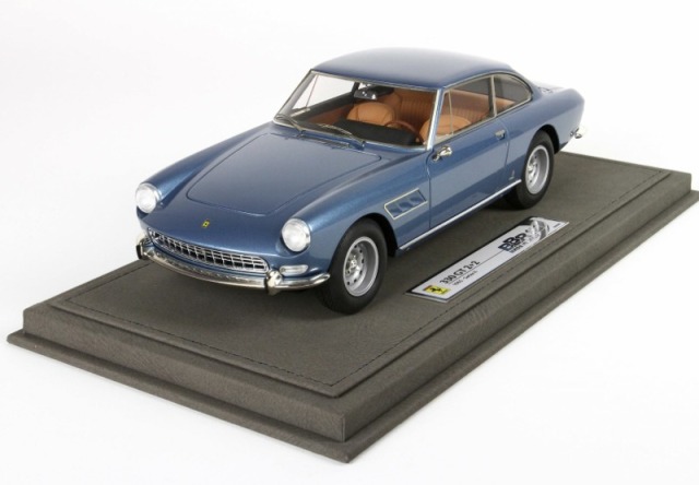 [予約] BBR 1/18 フェラーリ 330 GT 2+2 シリーズ2 1965 シングルライト ライトブルーメタリック 限定133台 ディスプレイケース付き　BBR1848A