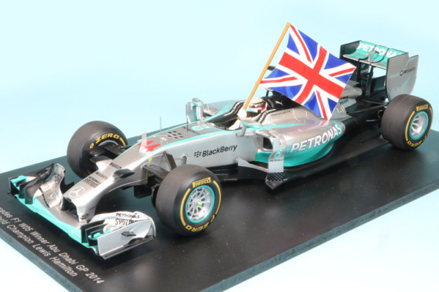スパーク 1/18 メルセデス F1 W05 アブダビGP 2014 Winner L.ハミルトン ワールドチャンピオン (フラッグ付)　18S159