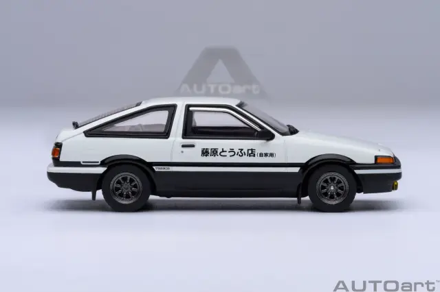 オートアート 1/64 トヨタ スプリンター トレノ (AE86) 『頭文字 D