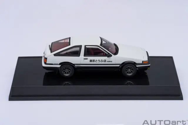 オートアート 1/64 トヨタ スプリンター トレノ (AE86) 『頭文字