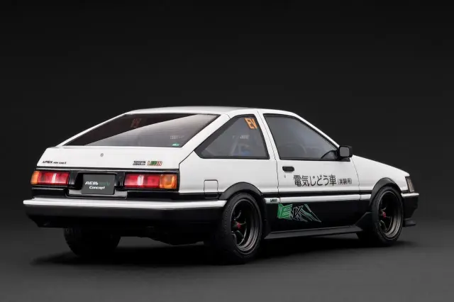 予約] イグニッションモデル 1/18 トヨタ カローラ レビン 3ドア