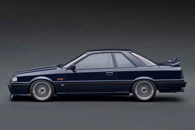 イグニッションモデル　1/ 18　スカイライン  GTS-R (R31) イグニッションモデル 1/18 ニッサン スカイライン GTS-R R31