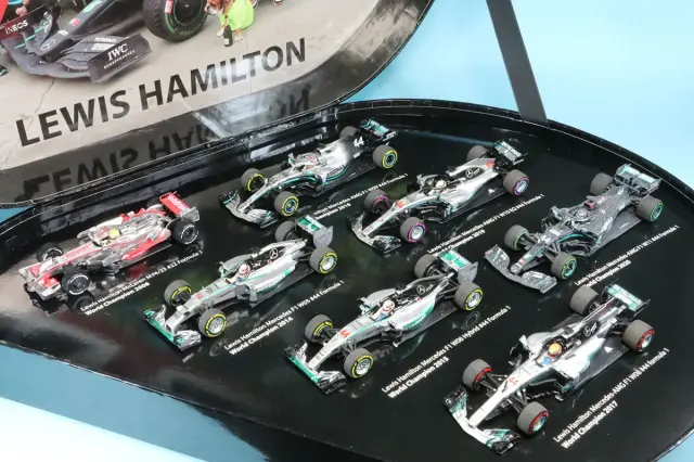 F1 メルセデスAMG W05 1/18 ロズベルグ Yahoo!オークション -「1/18 ロズベルグ」の落札相場・落札価格
