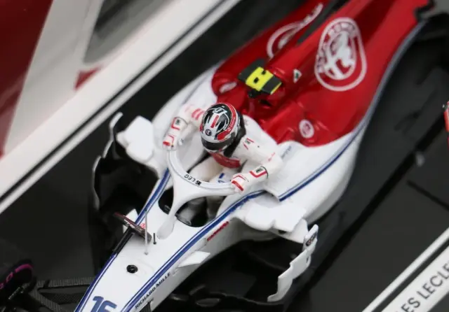 CLDC特注ミニチャンプス 1/43 ザウバー C37 アゼルバイジャンGP 2018 C