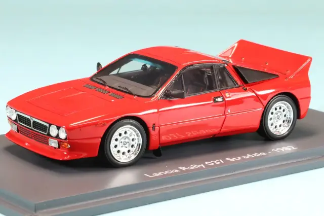 スパーク/シュコー 1/43 ランチア 037 ストリート 1982 レッド　43U00035