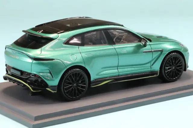 スパーク/シュコー 1/43 アストンマーチン DBX 707 2023 グリーン