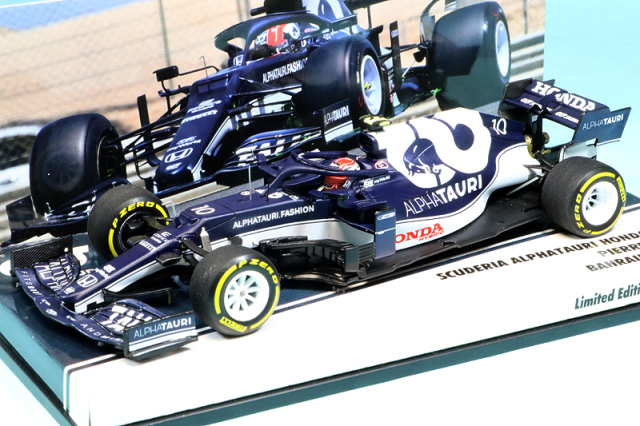 ミニチャンプス 1/43 スクーデリア アルファタウリ AT03