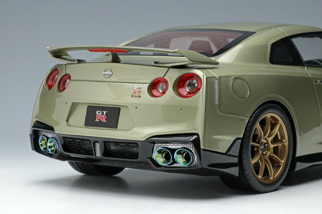アイドロン 1/18 ニッサン GT-R プレミアムエディション T-spec