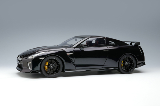 予約] イデア 1/18 ニッサン GT-R トラックエディション