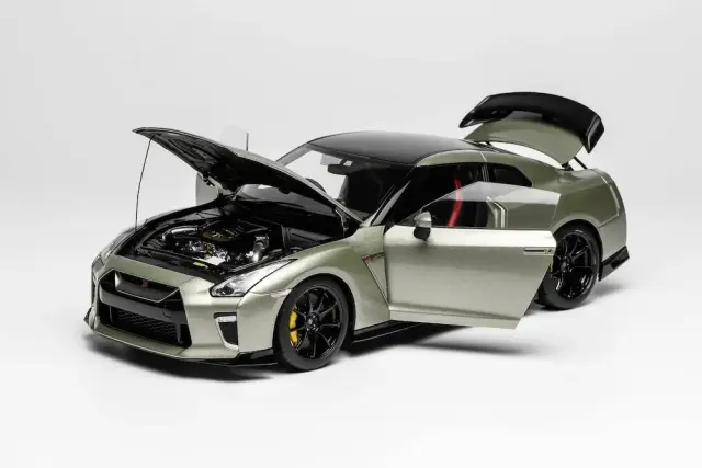 [予約] モーターヘリックス 1/18 ニッサン GT-R (R35) トラック エディション エンジニアド ニスモ T-Spec 2022 ミレニアムジェイド M83515