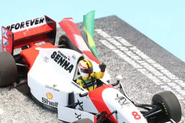 ミニチャンプス 1/43 マクラーレン MP4/8 セバスチャン ベッテル
