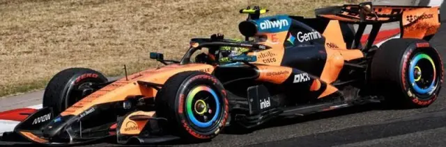 [予約] ミニチャンプス 1/43 マクラーレン マスターカード F1チーム MCL40 ランド・ノリス ハンガリーGP 2026 ウィナー フィギュア/ポジションボード/トロフィー付　537265304