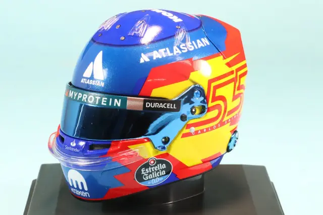 スパーク 1/5 ヘルメット C.サインツ 2025　5HF189