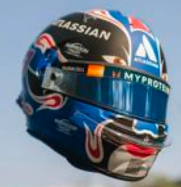 スパーク 1/5 ヘルメット 角田裕毅 6種類 予約] スパーク 1/5 ヘルメット 角田裕毅 2025 5HF194