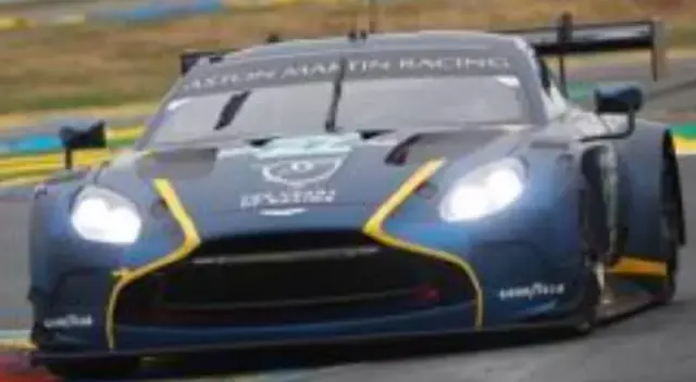 [予約] スパーク 1/64 アストンマーチン・ヴァンテージ AMR LMGT3 No.27 ハート・オブ・レーシング・チーム ルマン 2025 I.ジェームズ M.ドルディ Z.ロビション　64S072