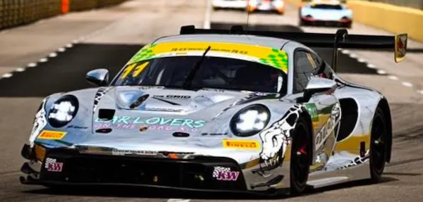 [予約] スパーク 1/64 ポルシェ 911 GT3 R (992) No.11 シューマッハー CLRT マカオGTカップ - FIA GT ワールドカップ 2025 アイハンカン・ギュベン　64S115