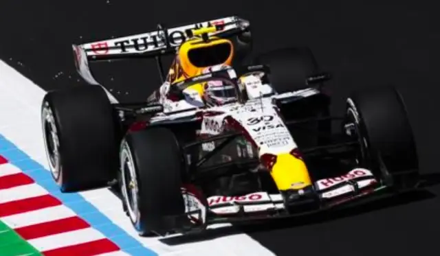 [予約] スパーク 1/64 ビザ キャッシュアップ レーシングブルズ フォーミュラワン チーム VCARB 03 No.30 日本GP 2026 リアム・ローソン　64S126