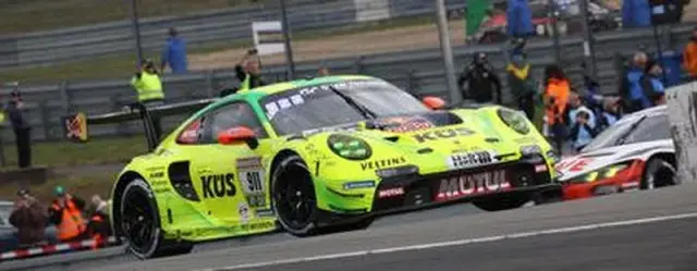 [予約] スパーク 1/64 ポルシェ 911 GT3 R (992) Evo26 No.911 Manthey 24H ニュルブルクリンク 2026 K. エストレ - A. ギュベン - T. プライニング - M. キャンベル　64S199