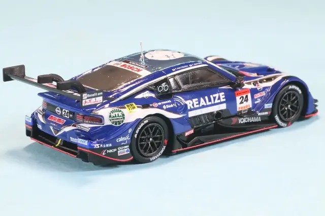 スパーク 1/64 リアライズコーポレーション ADVAN Z スーパーGT 2025
