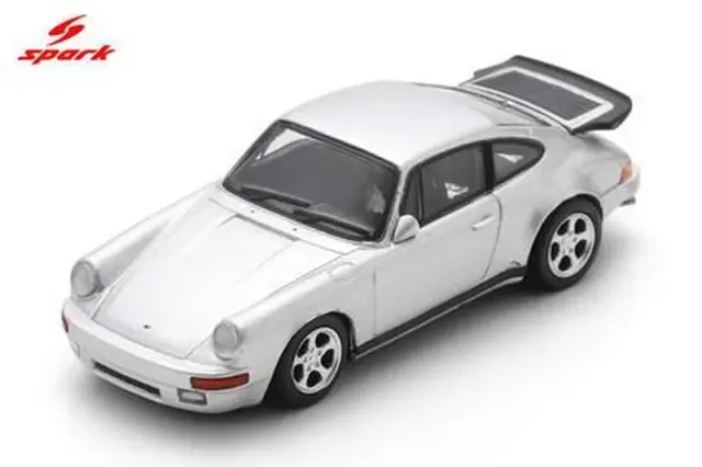 [予約] スパーク 1/64 RUF CTR シルバー（量産バージョン）　64SP008-C