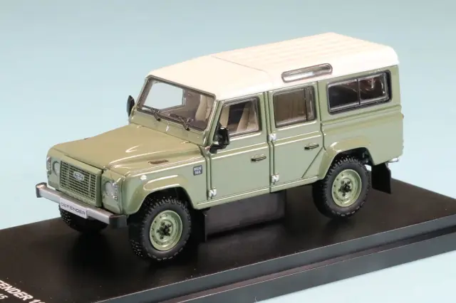 261001 オールモーストリアル 1/64 ランドローバーDefender 110 ヘリテージ・エディション 2015 グリーン 6970342048227