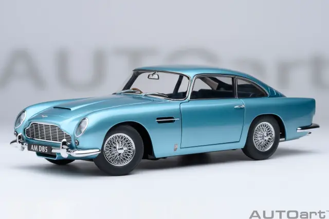 オートアート 1/18 アストンマーチン DB5 「007／ゴールド