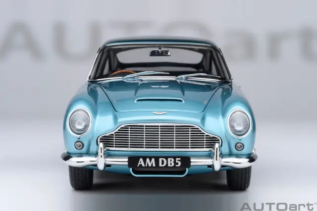 予約] オートアート 1/18 アストンマーチン DB5 ライトブルーパール