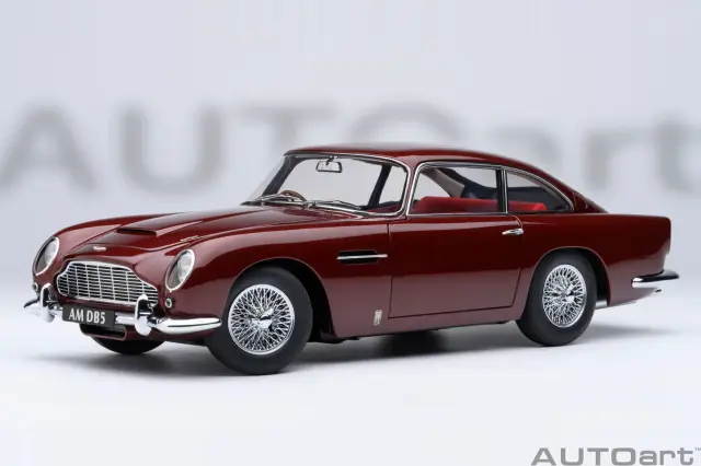 [予約] オートアート 1/18 アストンマーチン DB5 ダークレッドメタリック　70289