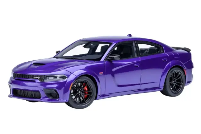 [予約] オートアート 1/18 ダッジ チャージャー スキャットパック ワイドボディ パール パープル ＜PLUM CRAZY＞　71757