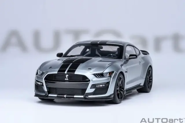 予約] オートアート 1/18 フォード マスタング シェルビー GT500